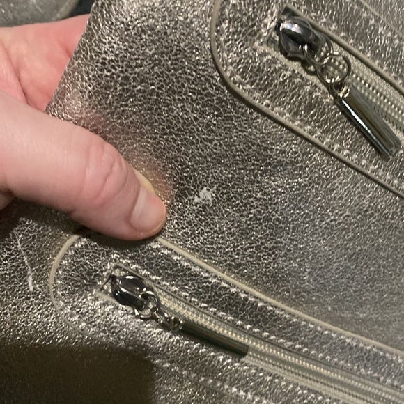 Margot Metallic Crossbody - Picture 6 of 6